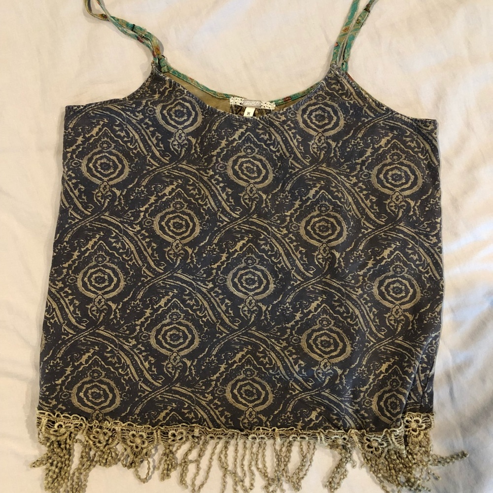 Gimmicks by Buckle Tank.